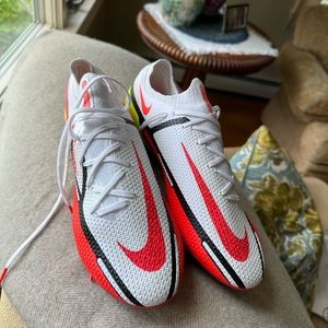 brand new nike cleats